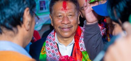 भविष्य हेरेर मतदान गर्नुहोस्ः प्रकाशमान सिंह