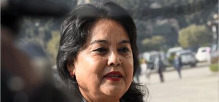 पक्राउ परेको १३ दिनपछि बालकृष्णलाई भेट्न पुगिन् मञ्जु