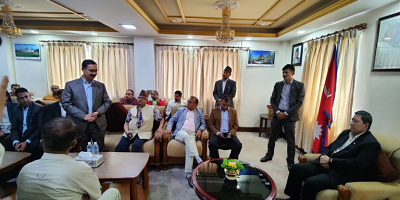 बालकृष्ण पक्राउ पर्दा गुरुराजहरू नारायणकाजीको ढोकामा किन ?