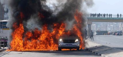 भौतिक पूर्वाधारमन्त्री ज्वालाको गाडीमा आगजनी गर्ने ५ जना पक्राउ